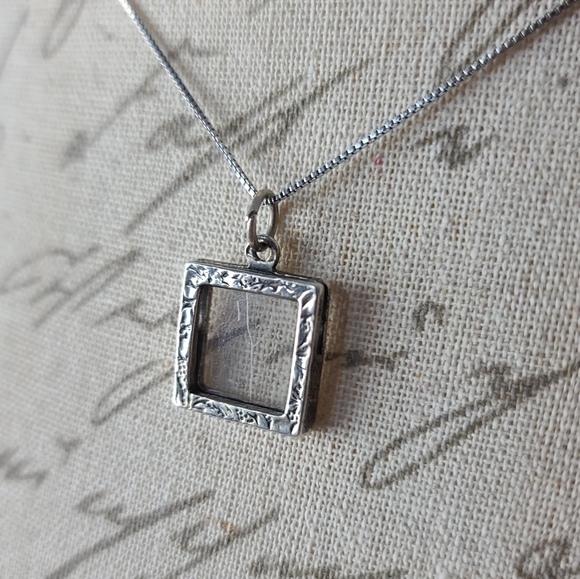 925 Sterling Silver Picture Frame Pendant Charm 18" Box Chain - Picture 4 of 16
